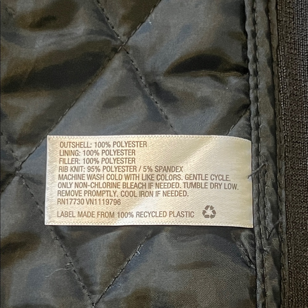 Quilted Jacket Size Small - Picture 10 of 11